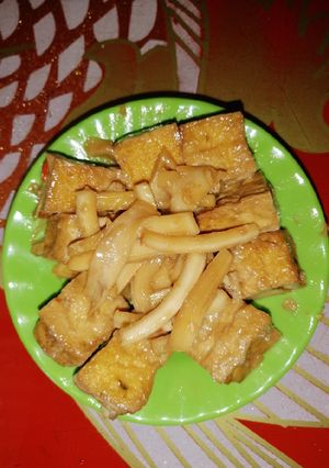 Hình của món Đậu hủ khìa nước dừa mix cơm dừa.