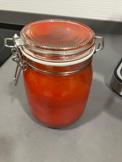 Una foto de Salsa Siracha casera