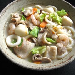 A picture of Pork & Seafood ‘Champon’ Udon Soup.