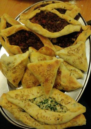 صورة لوصفة فطاير لحمه وسبانخ وجبنه