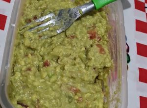 Una foto de Palta para untar o comer como mayonesa en las comidas