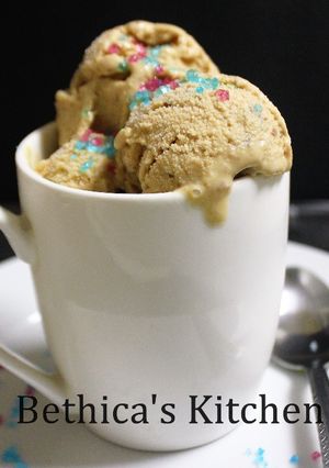 A picture of Banana Plum Ice cream.