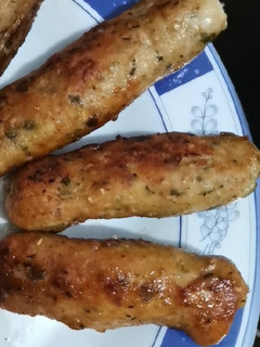 A picture of Reshmi kabab.