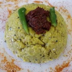 A picture of Garlic bajra khichu.