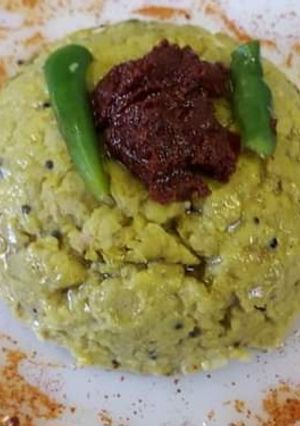 A picture of Garlic bajra khichu.