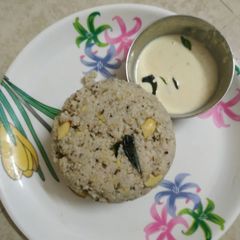 A picture of Varagu pongal/kodo millet pongal.