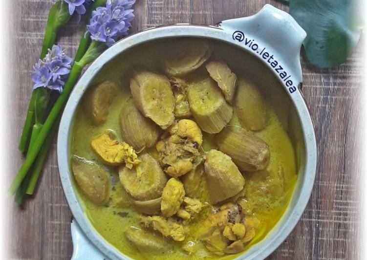 Resep Unik Sayur Opor Pisang Mentah ala Violet Azalea Enak Sempurna