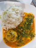 Filete de pescado en salsa de coco