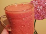 Smoothie de căpșuni și banane