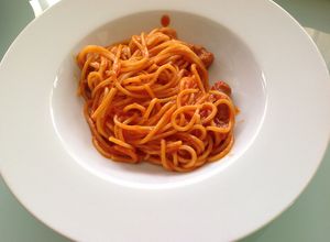 Una foto de Espagueti con chistorra