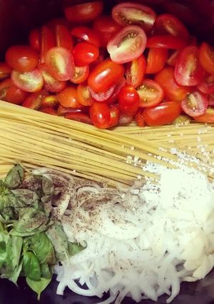 Una foto de Pasta todo en una olla