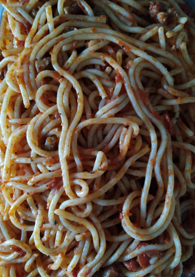 Una foto de Spaguetis con ternera