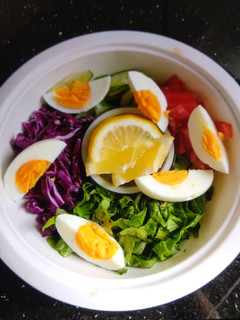 A picture of Regular Salad.