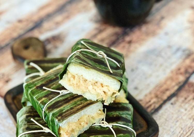 Simple Way to Make Award-winning Lemper Ayam Bakar (Grilled Glutinous Rice with Seasoned Chicken Floss)