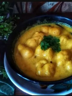पंजाबी स्टाइल कड़ी पकौड़ा (Punjabi style kadhi pakoda recipe in hindi) रेसिपी मुख्य फोटो