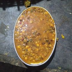 A picture of Daal tadka.
