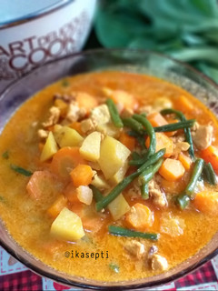 Foto resep Kare Sayuran dan Ayam