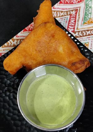 ब्रेड पकौड़ा (bread pakoda recipe in Hindi) रेसिपी मुख्य फोटो