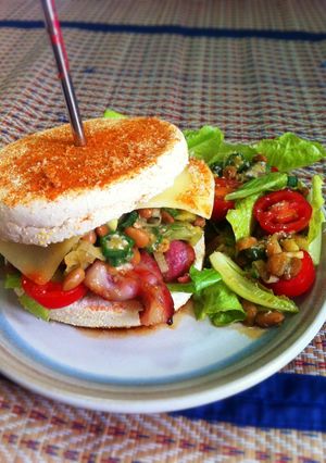 รูปของ BLT English muffin natto