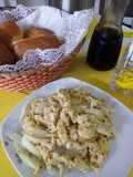 Huevos Revueltos con Cebolla