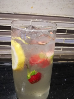 A picture of Pineapple juice.