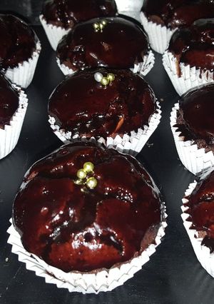 Una foto de Magdalena de choco pasas y cobertura suave