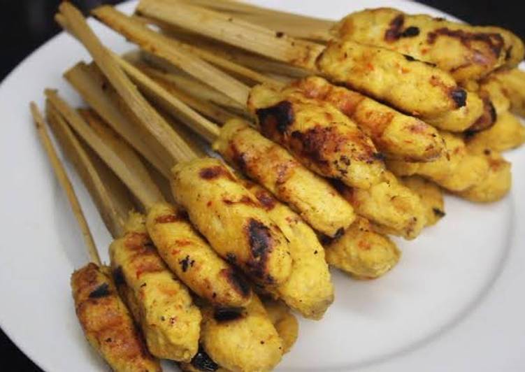 Sate lilit ayam