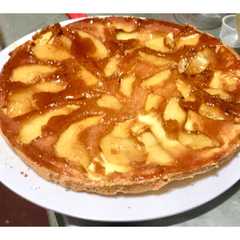 Una foto de Tarta de manzana invertida