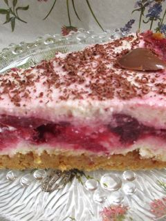 Márványos meggyes torta - sütés nélkül recept fotója