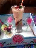 Pilling veggies and fruit smoothy(in LIFE NO MAKING THIS SAMOOTHY)