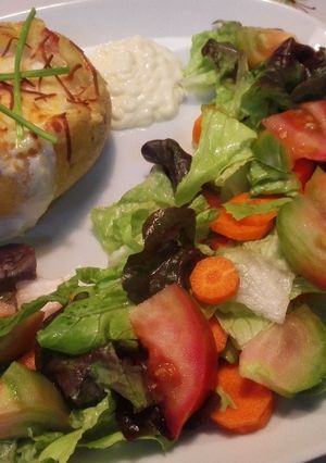 Una foto de Patatas rellenas diferentes