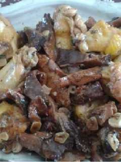 Una foto de Alitas de pollo con setas a mi estilo