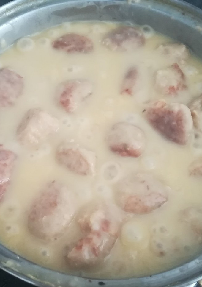 Una foto de Albóndigas de atún y gamba en salsa