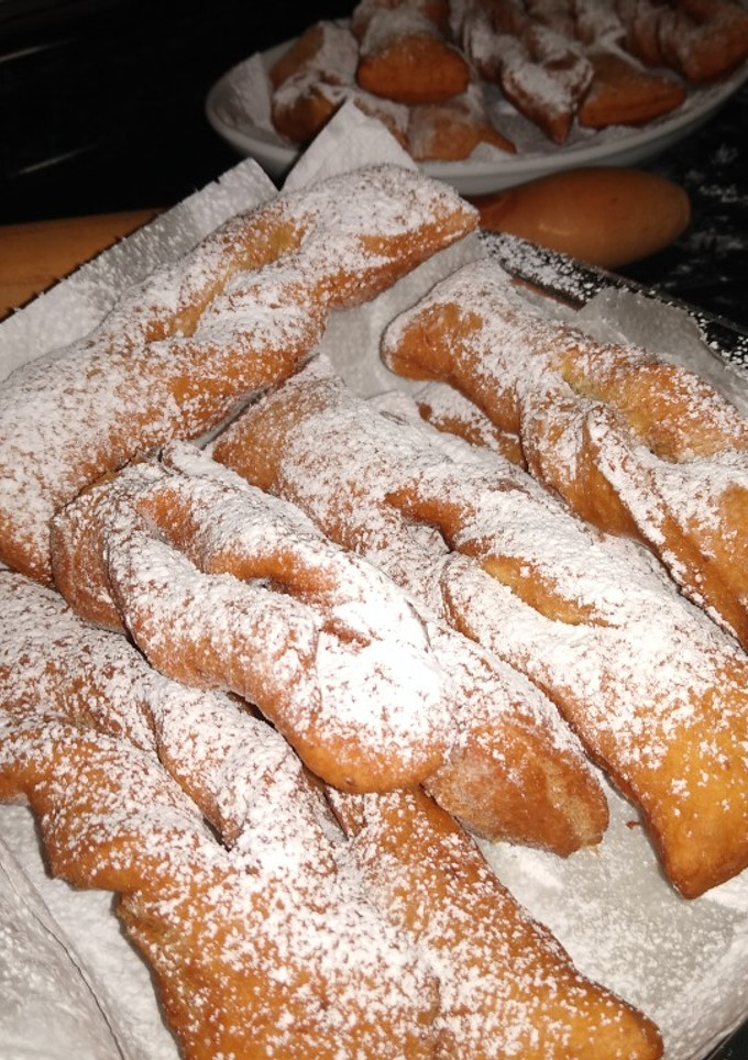 Una foto de Calzones rotos esponjosos ✨😋