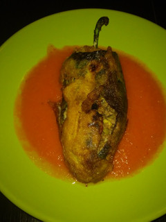 Una foto de Chiles rellenos de carne
