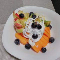 A picture of Mixed fruits with double cream#12weeksjikonichallenge.