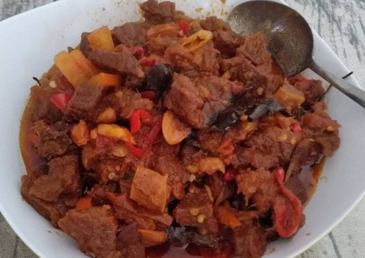 Krecek daging pedas