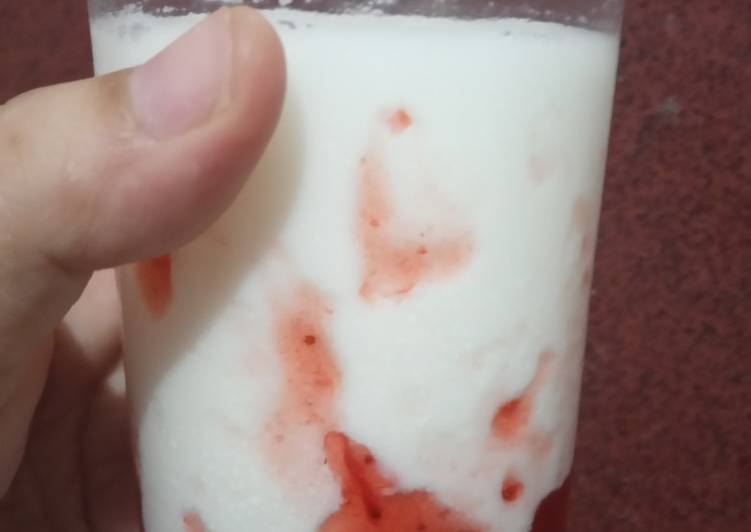 233) Korean Strawberry Milk