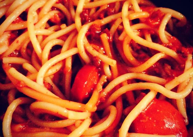 How to Make Homemade Filipino Sweet Spaghetti