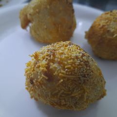 A picture of Veggie Half Saviya Roll.