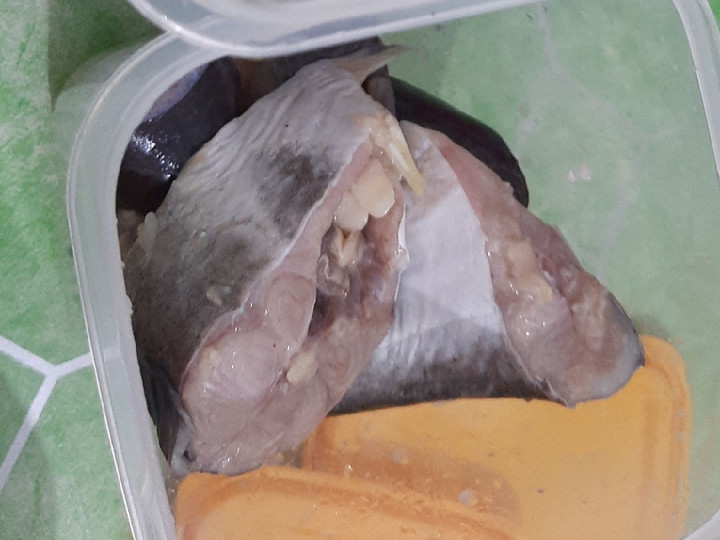 Bagaimana Membuat Menyimpan Ikan untuk Masakan Berkuah, Sempurna