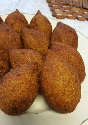 A picture of Fried Kibbeh.