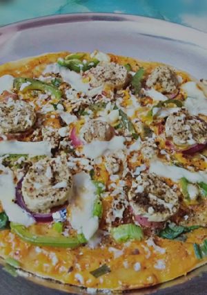 A picture of Chicken Tawa Atta Pizza.