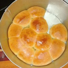 A picture of Soft dinner Rolls.