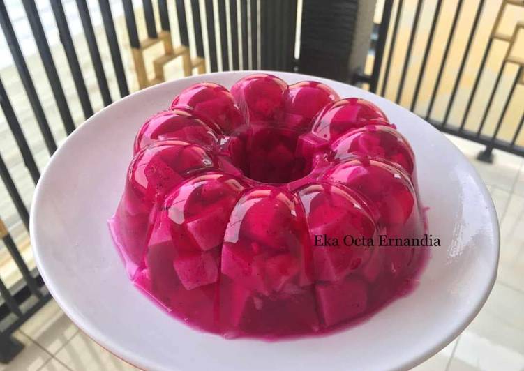 Puding Kaca Buah Naga