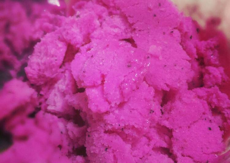 Langkah Mudah untuk Menyiapkan Es krim buah naga, Lezat Sekali