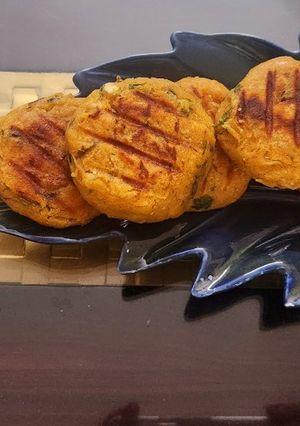 A picture of Chickpeas patties.