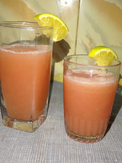 A picture of Watermelon orange lemonade.
