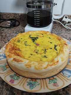 Una foto de Quiche de verduras y bacon