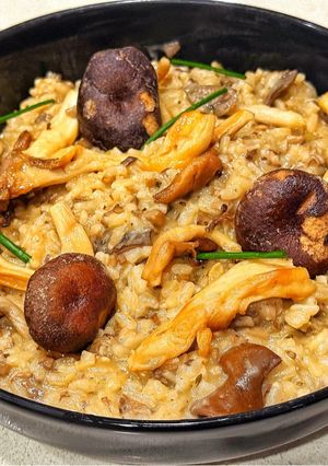 A picture of Mushroom risotto.